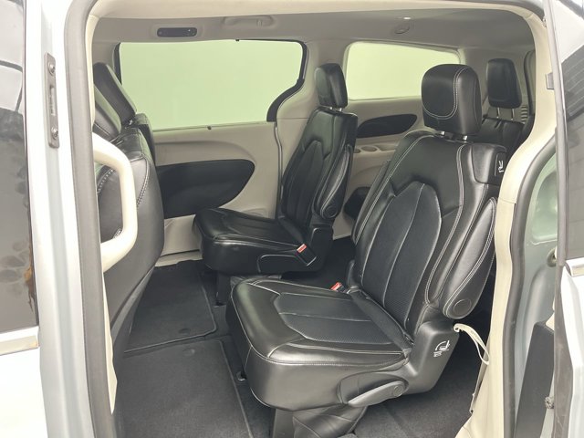 Used 2024 Chrysler Pacifica - photo 13