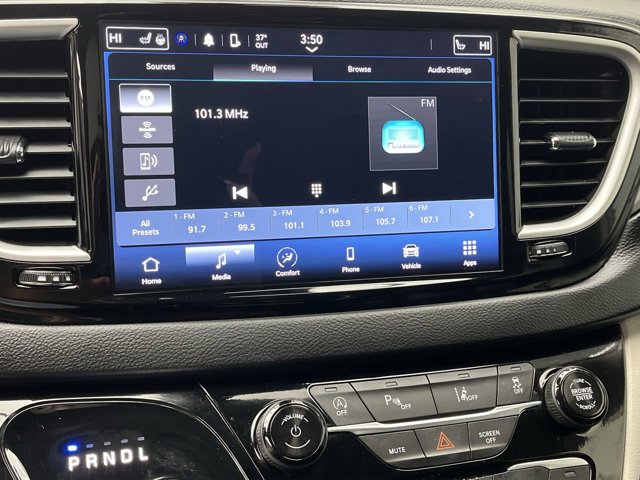 Used 2024 Chrysler Pacifica - photo 20