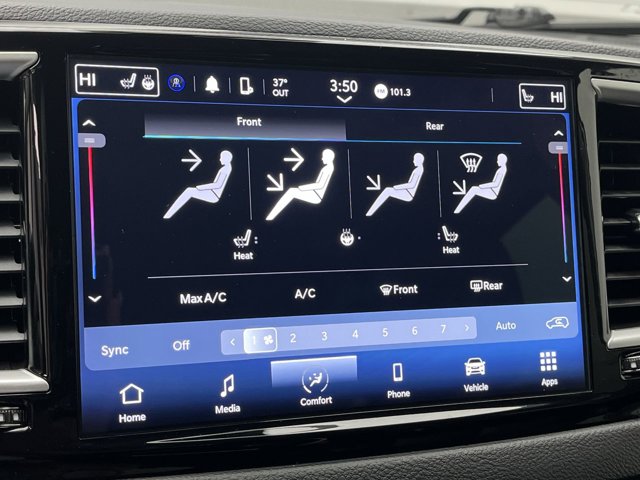 Used 2024 Chrysler Pacifica - photo 22