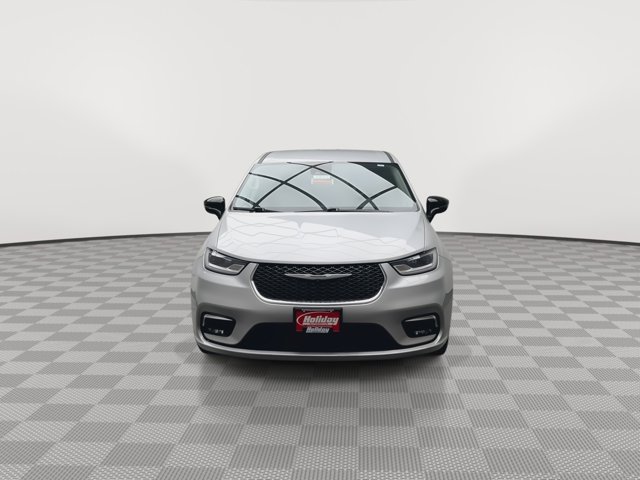 Used 2024 Chrysler Pacifica - photo 36