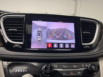 Used 2022 Chrysler Pacifica Hybrid Limited Minivan for sale #T8516 - photo 1