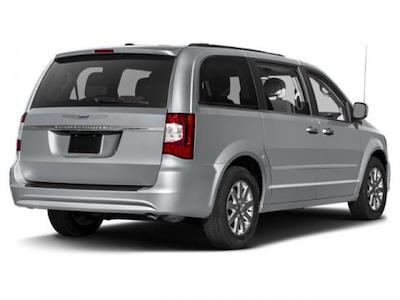 Used 2015 Chrysler Town and Country - photo 1