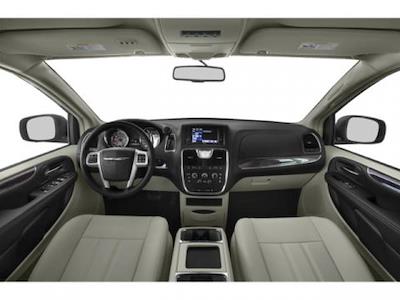 Used 2015 Chrysler Town and Country - photo 1