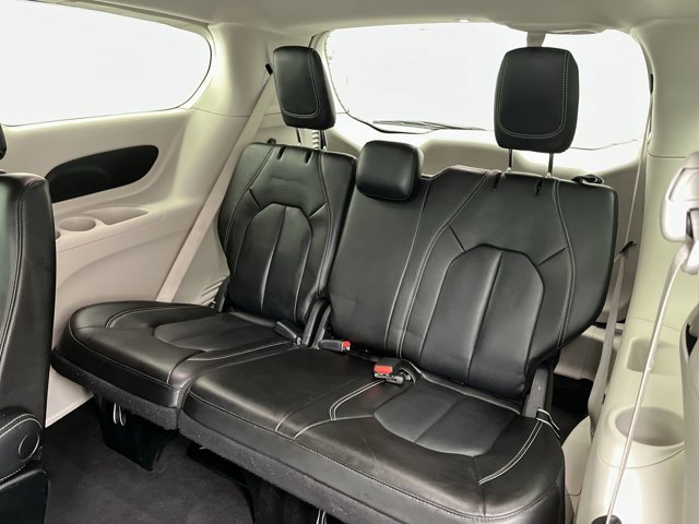 Used 2023 Chrysler Pacifica - photo 15