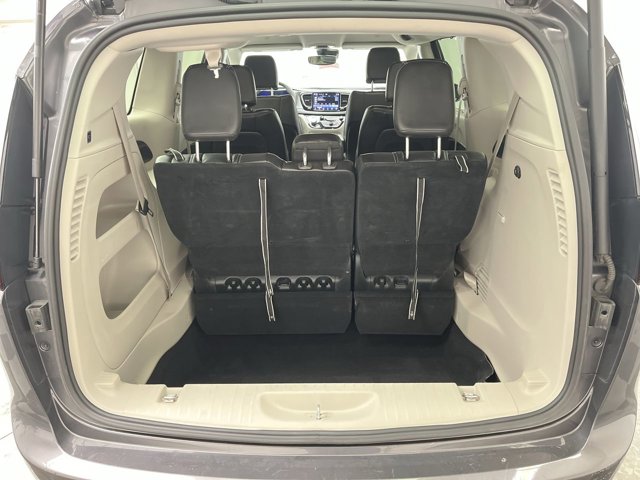 Used 2023 Chrysler Pacifica - photo 31