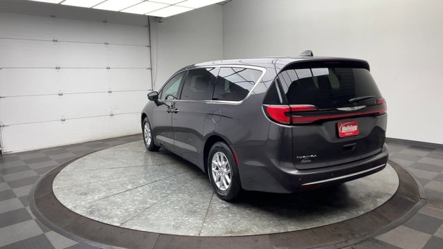 Used 2023 Chrysler Pacifica - photo 39