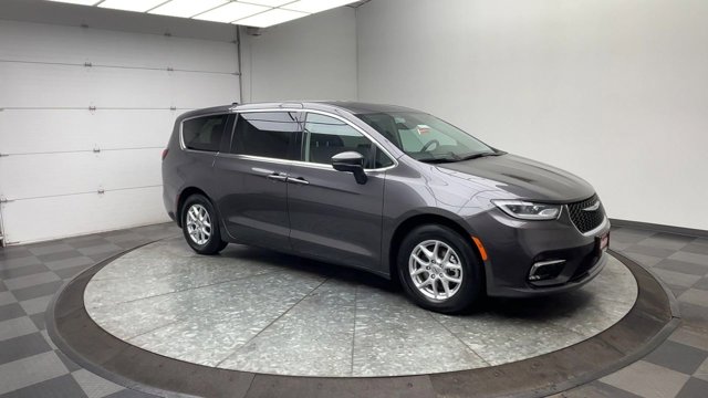 Used 2023 Chrysler Pacifica - photo 41