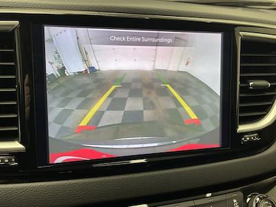 Used 2023 Chrysler Pacifica - photo 1