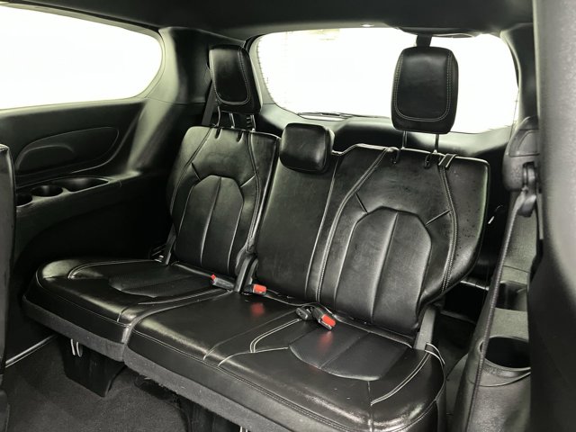 Used 2025 Chrysler Pacifica - photo 11