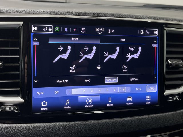 Used 2025 Chrysler Pacifica - photo 18