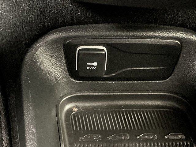 Used 2025 Chrysler Pacifica - photo 22