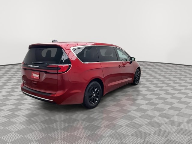 Used 2025 Chrysler Pacifica - photo 36
