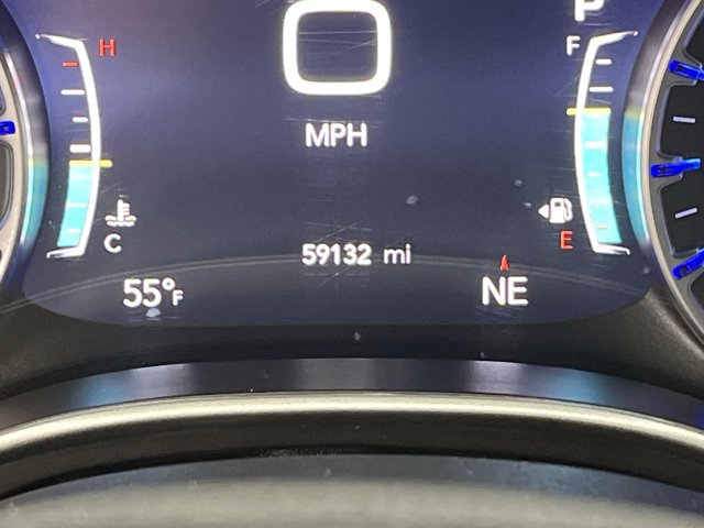 Used 2023 Chrysler Pacifica - photo 18