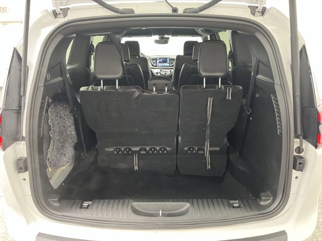 Used 2025 Chrysler Pacifica - photo 31