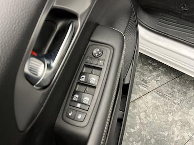 Used 2025 Chrysler Pacifica - photo 1