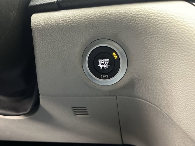 Used 2023 Chrysler Pacifica - photo 18