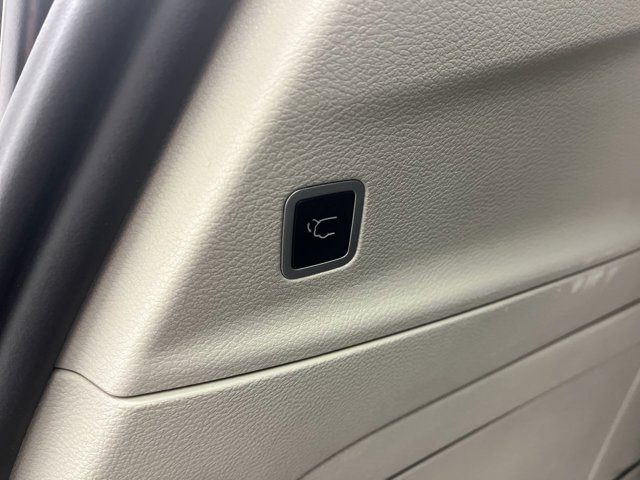 Used 2023 Chrysler Pacifica - photo 28