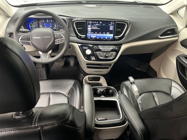Used 2023 Chrysler Pacifica - photo 37