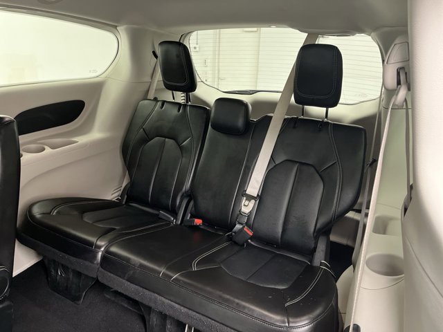 Used 2024 Chrysler Pacifica - photo 10