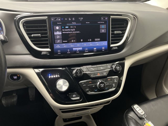 Used 2024 Chrysler Pacifica - photo 14