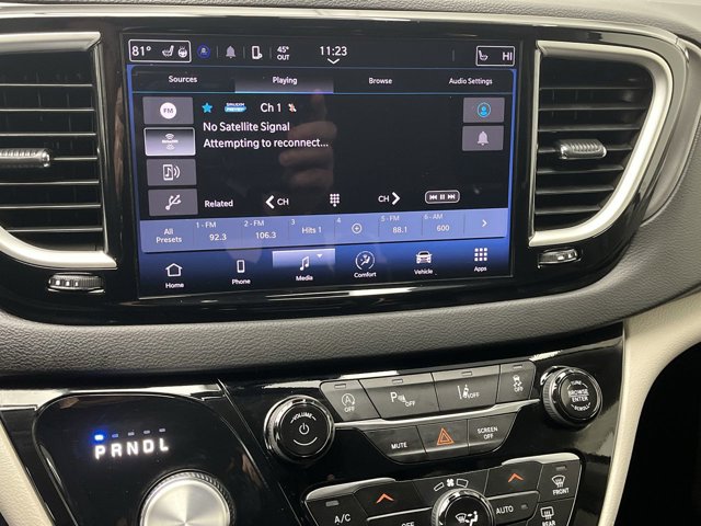 Used 2024 Chrysler Pacifica - photo 15