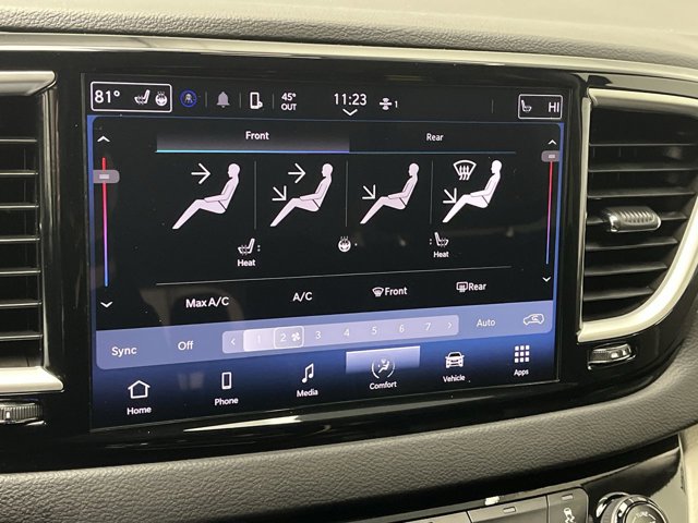 Used 2024 Chrysler Pacifica - photo 17