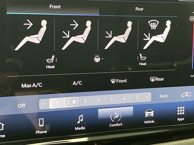 Used 2024 Chrysler Pacifica - photo 20