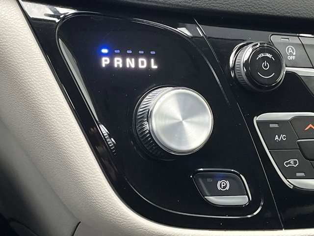Used 2024 Chrysler Pacifica - photo 23