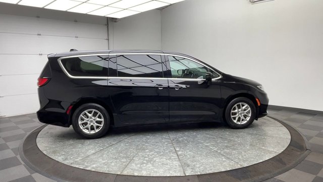Used 2024 Chrysler Pacifica - photo 36