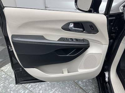 Used 2024 Chrysler Pacifica Touring L Minivan for sale #T8577 - photo 2