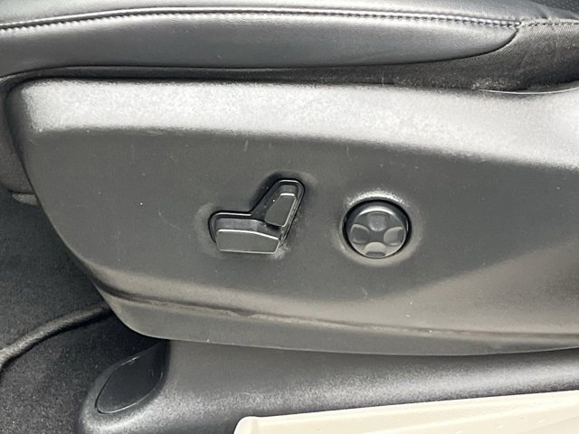 Used 2024 Chrysler Pacifica - photo 11