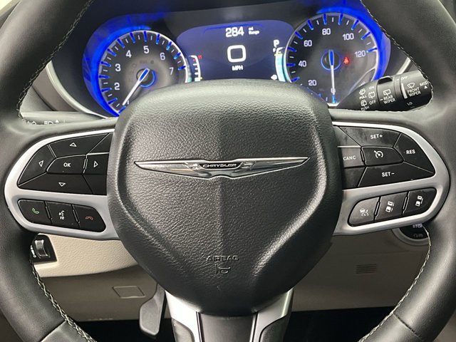 Used 2024 Chrysler Pacifica - photo 17
