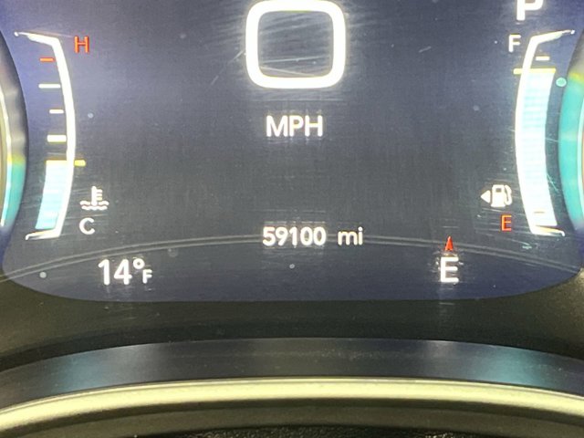 Used 2024 Chrysler Pacifica - photo 18