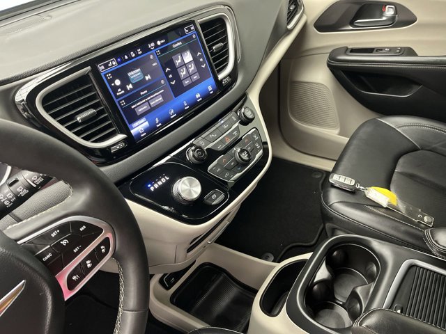 Used 2024 Chrysler Pacifica - photo 19