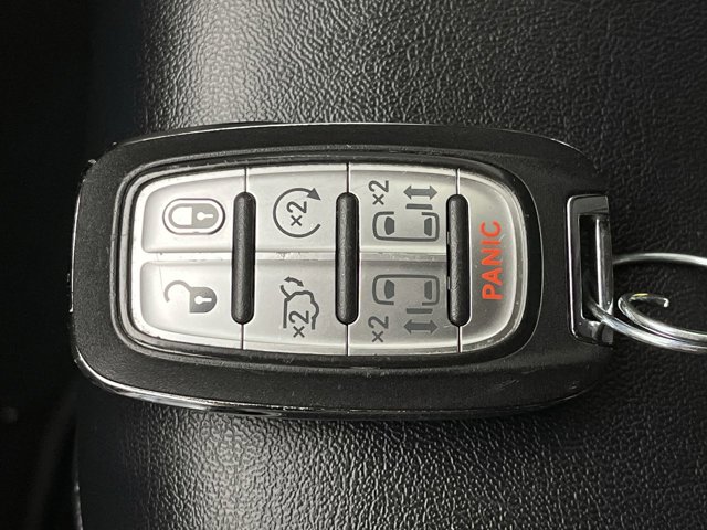 Used 2024 Chrysler Pacifica - photo 30