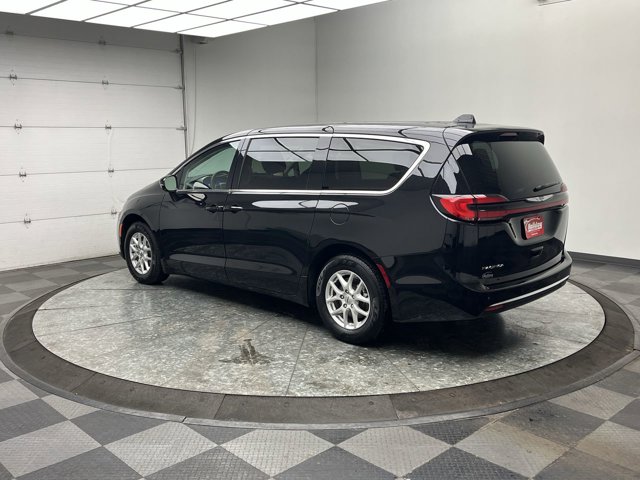 Used 2024 Chrysler Pacifica - photo 31