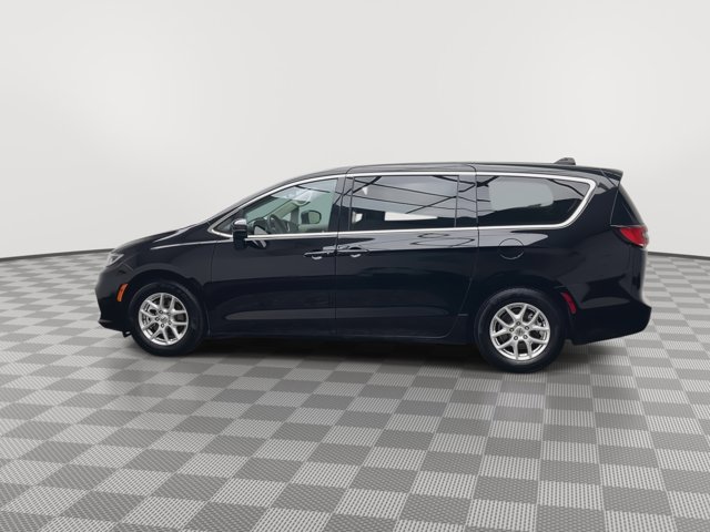 Used 2024 Chrysler Pacifica - photo 35