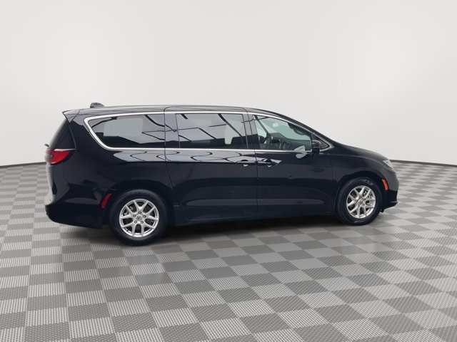 Used 2024 Chrysler Pacifica - photo 38