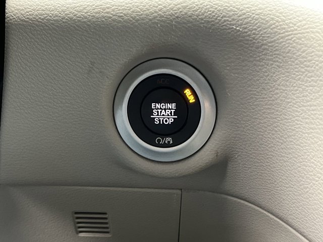 Used 2024 Chrysler Pacifica - photo 18