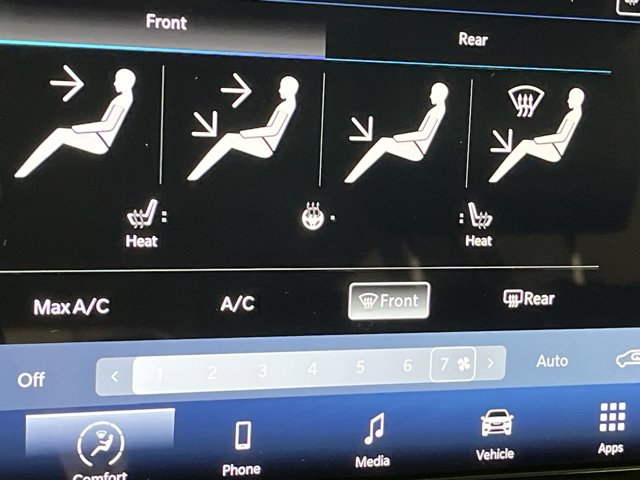 Used 2024 Chrysler Pacifica - photo 20