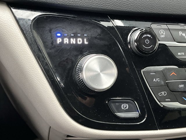 Used 2024 Chrysler Pacifica - photo 23