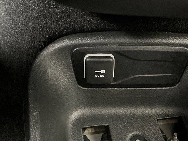 Used 2025 Chrysler Pacifica - photo 26