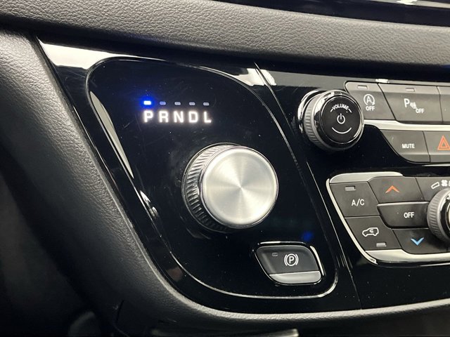 Used 2025 Chrysler Pacifica - photo 28
