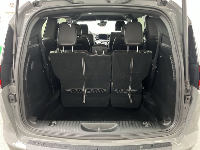 Used 2025 Chrysler Pacifica - photo 31