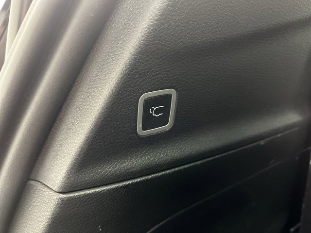 Used 2025 Chrysler Pacifica - photo 33
