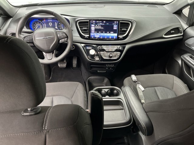 Used 2022 Chrysler Pacifica - photo 43