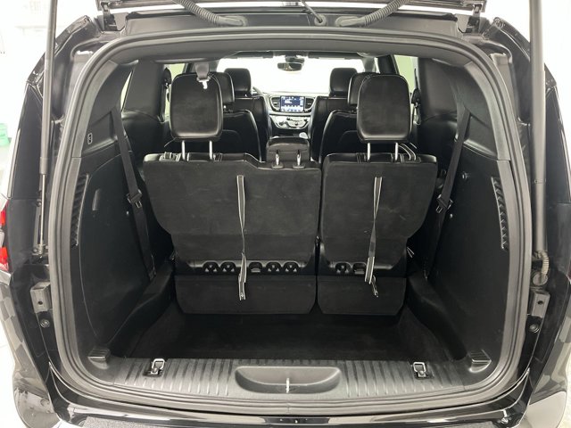Used 2025 Chrysler Pacifica - photo 30