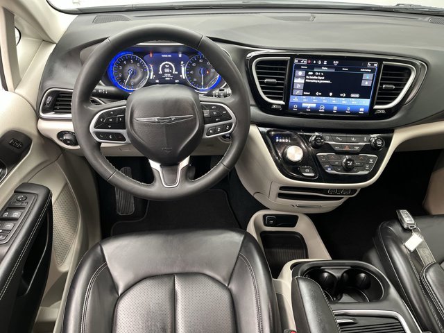 Used 2023 Chrysler Pacifica - photo 10