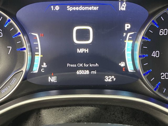 Used 2023 Chrysler Pacifica - photo 12