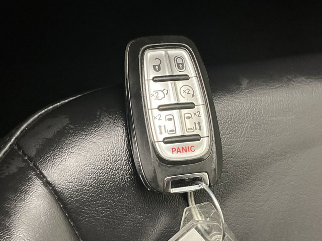 Used 2023 Chrysler Pacifica - photo 23